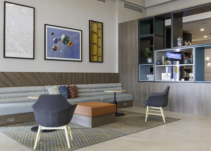 Hotel - Stadium&ent Dist By Ihg