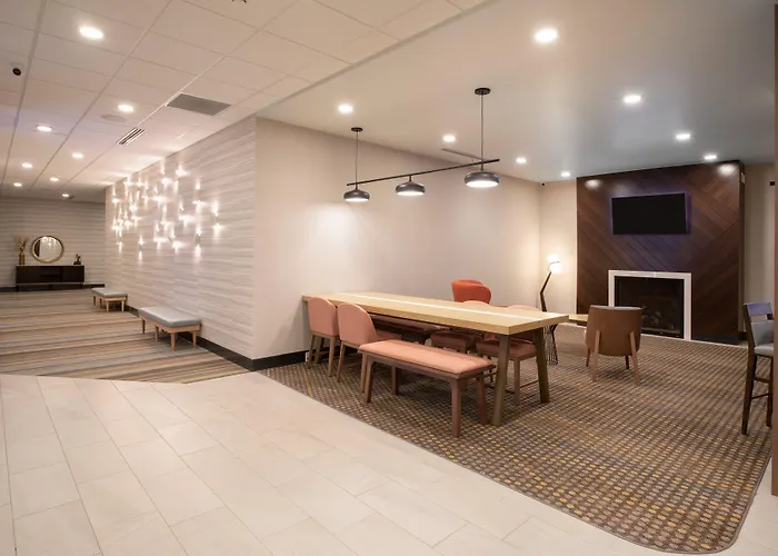 Hotel - Stadium&ent Dist By Ihg Glendale