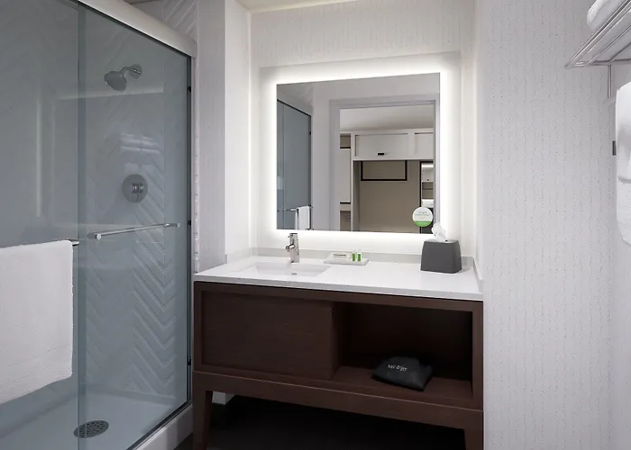 - Stadium&ent Dist By Ihg Hotel Glendale