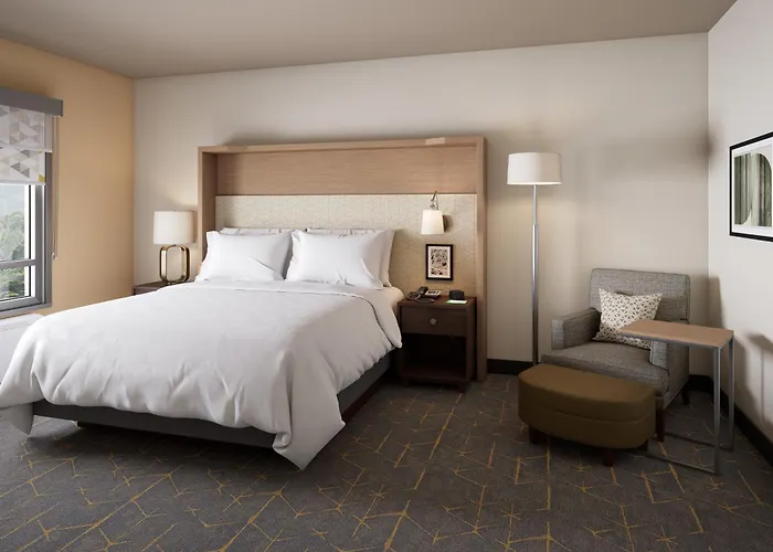 - Stadium&ent Dist By Ihg Hotel 3*