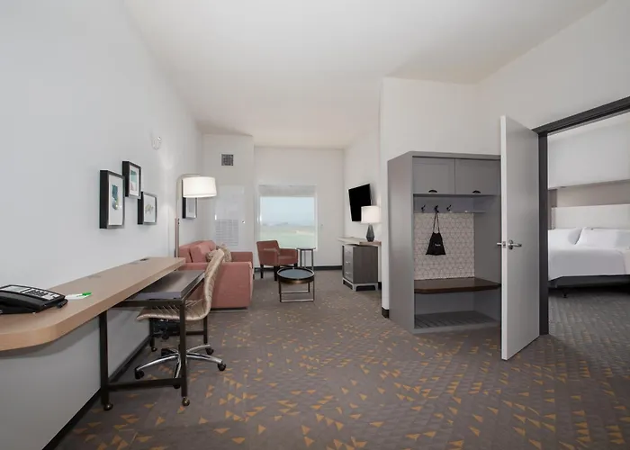 - Stadium&ent Dist By Ihg 3* Glendale