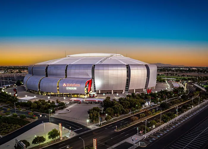 - Stadium & Ent Dist By Ihg 3*