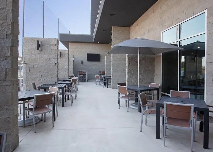 - Stadium&ent Dist By Ihg Hotel 3*