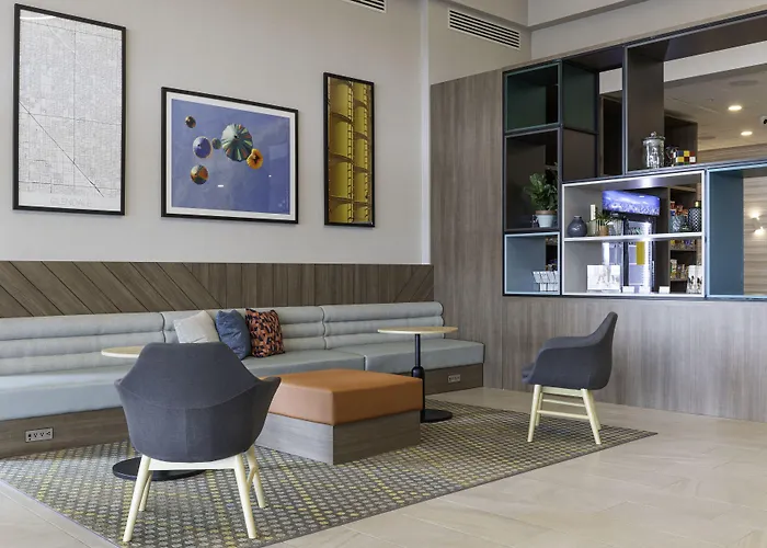 - Stadium&ent Dist By Ihg Hotel