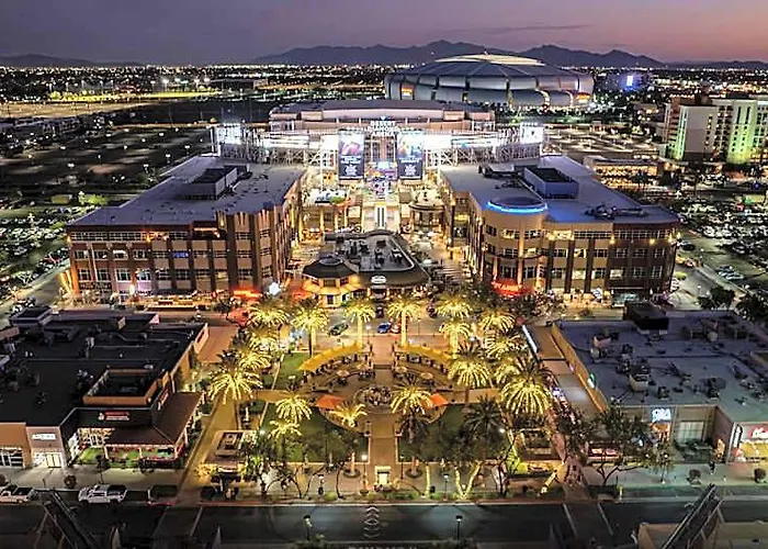 - Stadium & Ent Dist By Ihg 3*